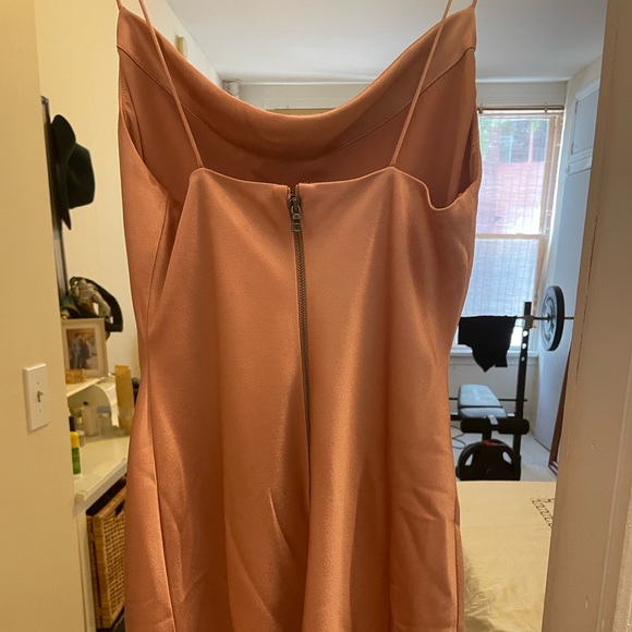 Beautiful chick satin Alice + Olivia summer dress - Picture 5 of 5